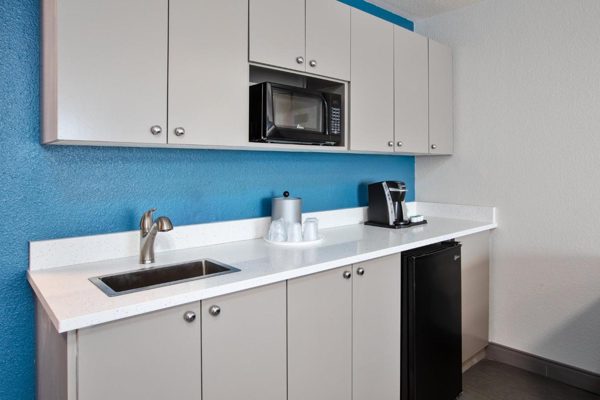 Holiday Inn Express & Suites Buffalo, An Ihg Hotel Bagian luar foto