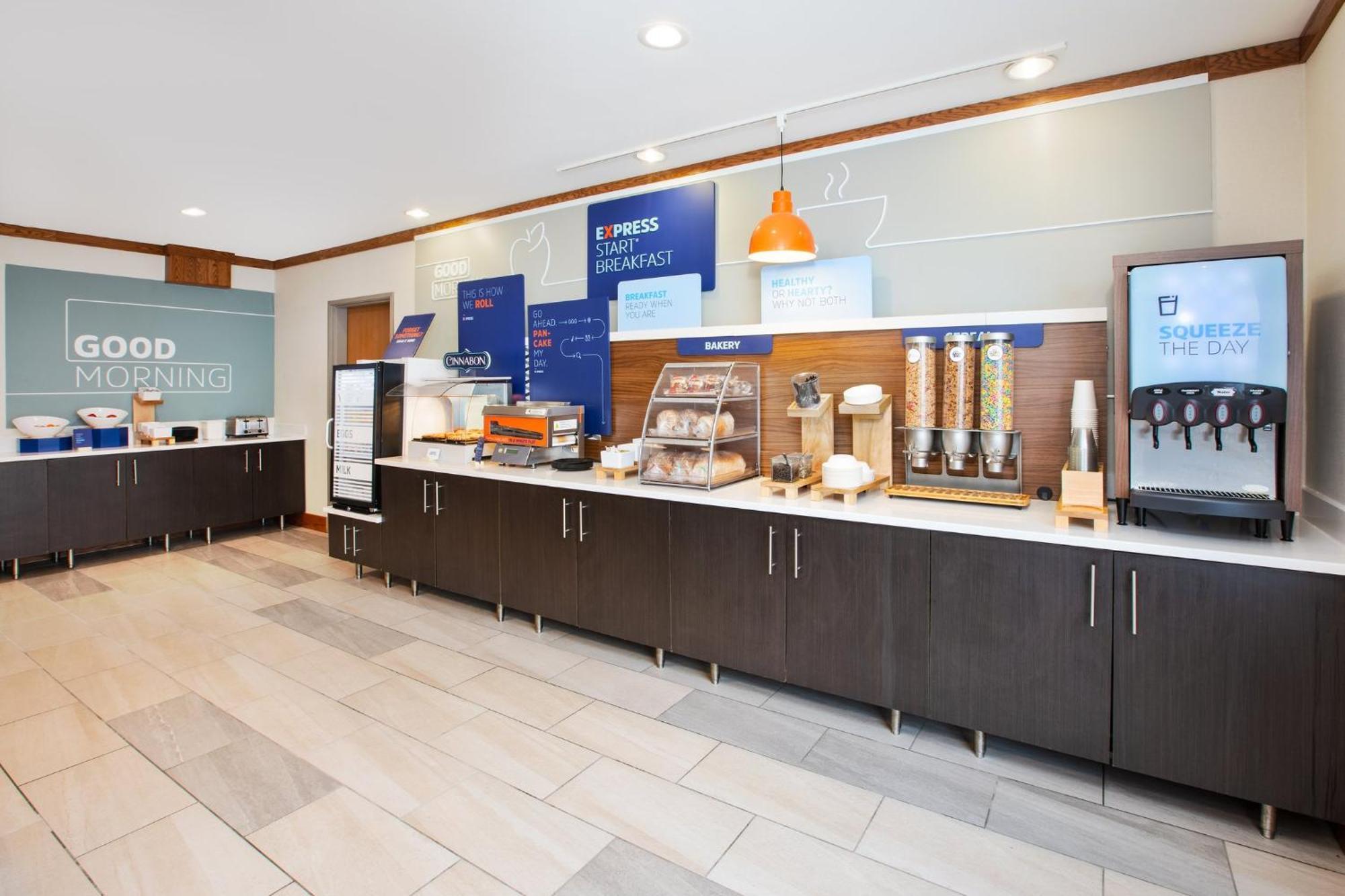 Holiday Inn Express & Suites Buffalo, An Ihg Hotel Bagian luar foto