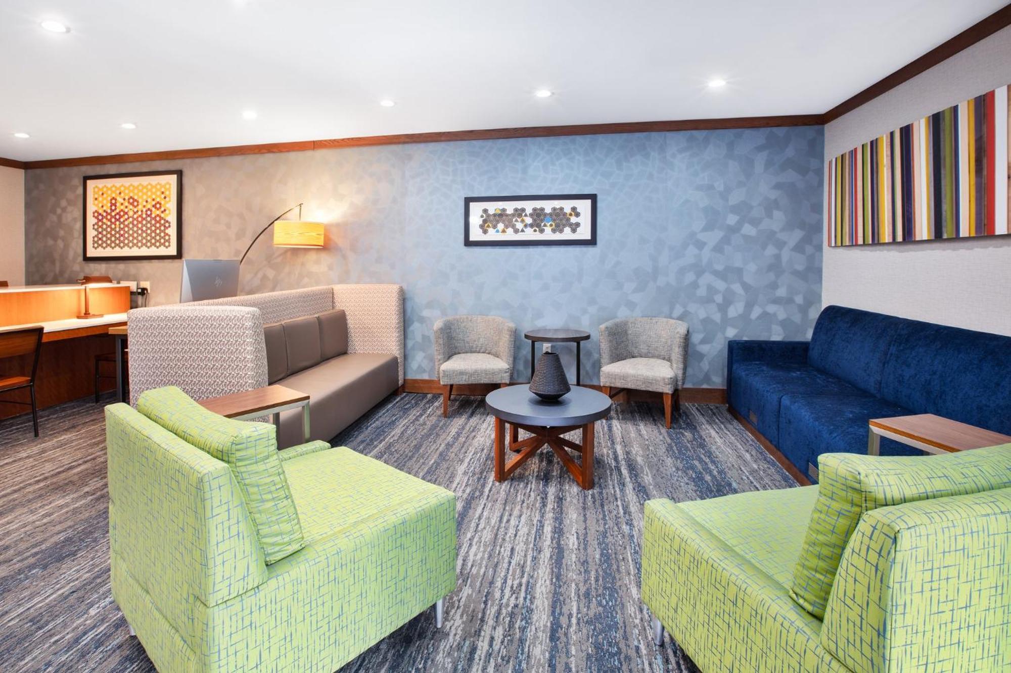 Holiday Inn Express & Suites Buffalo, An Ihg Hotel Bagian luar foto